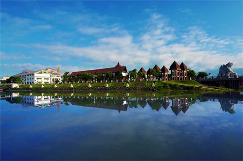 蛟河市鱼火锅开店是加盟还是自营好，加盟东升石锅鱼在蛟河市开店需要注意些什